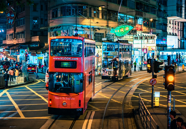 【香港蜡像馆观光1天】太平山+黄大仙+杜莎夫人蜡像馆+浅水湾+夜游维港