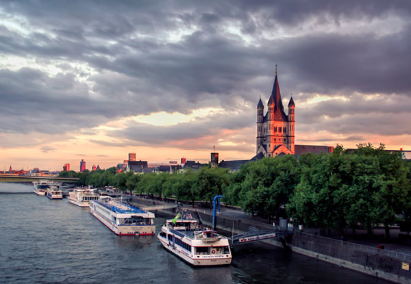 【德国旅游十一日】楚格峰+新天鹅堡+无忧宫+壁画村+双湖区+纽伦堡+法兰克福