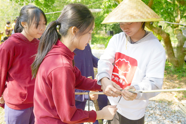 【劳动实践研学春秋游定制】制作弓箭 非洲鼓 植树 溯溪 盖木屋 采药 自然劳作 春耕秋收...